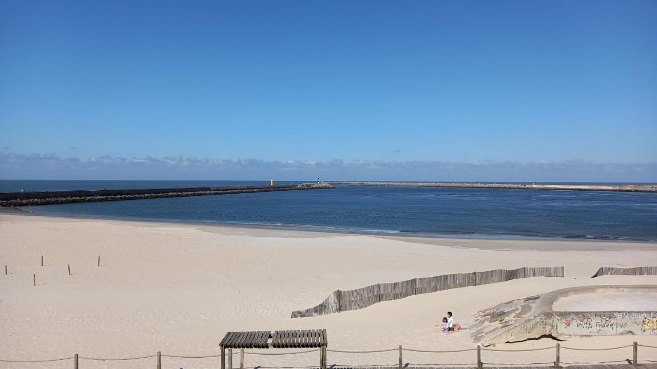 Sonhosqrodopiam Praia Da Barra Esterno foto